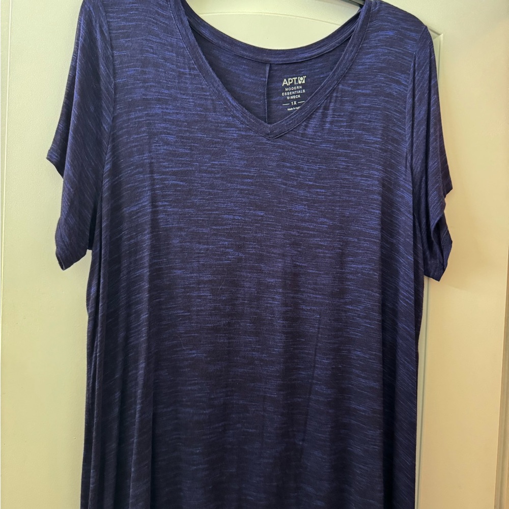 3/$10 Plus Size gApt. 9 Navy Blue V-Neck Tee